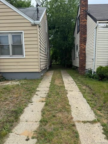 19260 Bloom Street, Detroit, MI 48234