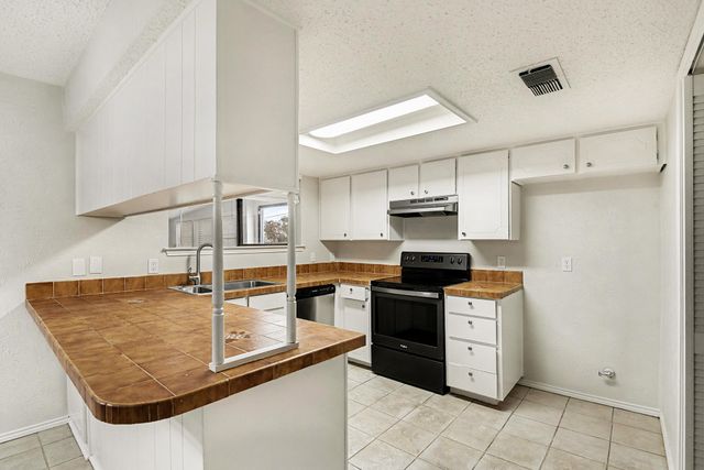 5900 Nanci Drive, Watauga, TX 76148