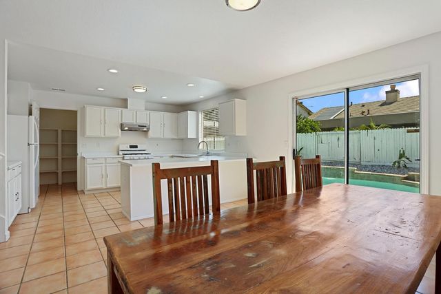 784 Bogetti Ln, Tracy, CA 95376