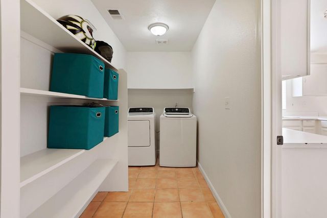 784 Bogetti Ln, Tracy, CA 95376