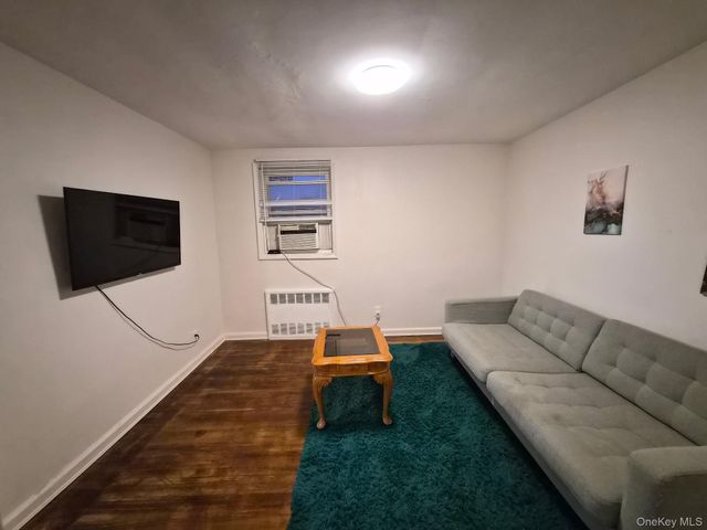 182 Covert Avenue 2FL, Floral Park, NY 11001