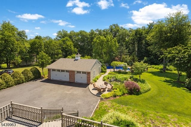 225 Walnut St, Livingston Twp., NJ 07039