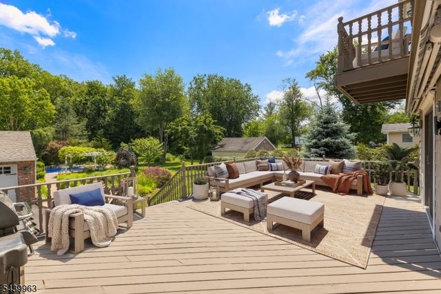 225 Walnut St, Livingston Twp., NJ 07039