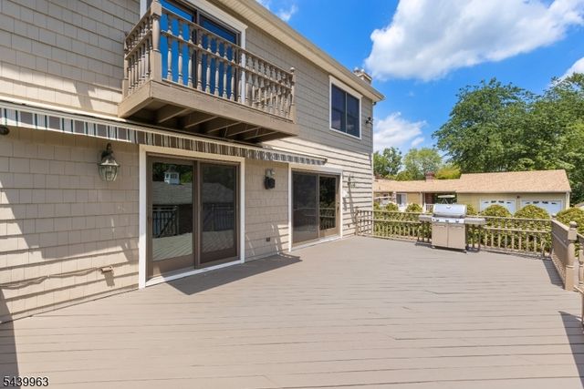 225 Walnut St, Livingston Twp., NJ 07039