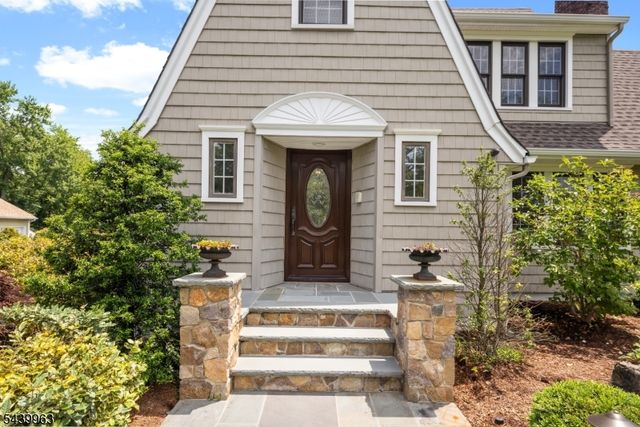 225 Walnut St, Livingston Twp., NJ 07039