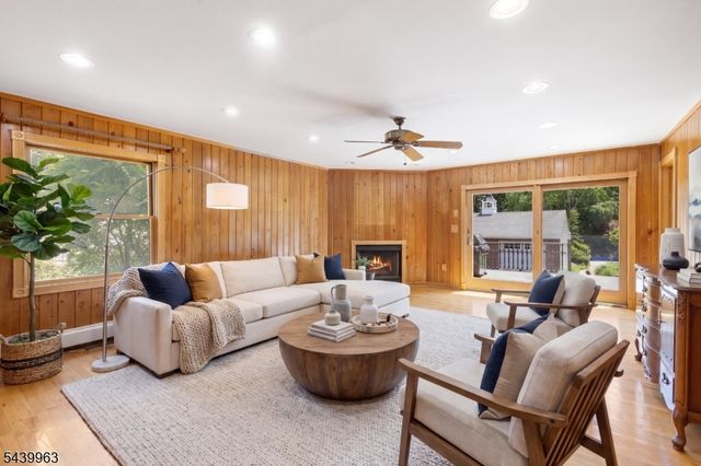 225 Walnut St, Livingston Twp., NJ 07039