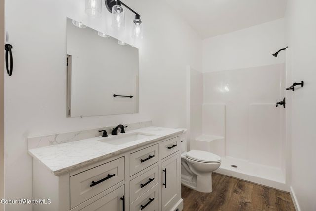 369 Jasper Loop, Ponderay, ID 83852