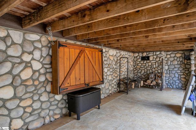 16 Verona Circle, Simpsonville, SC 29681