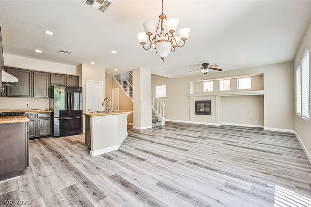 7083 Somera Way, Las Vegas, NV 89113