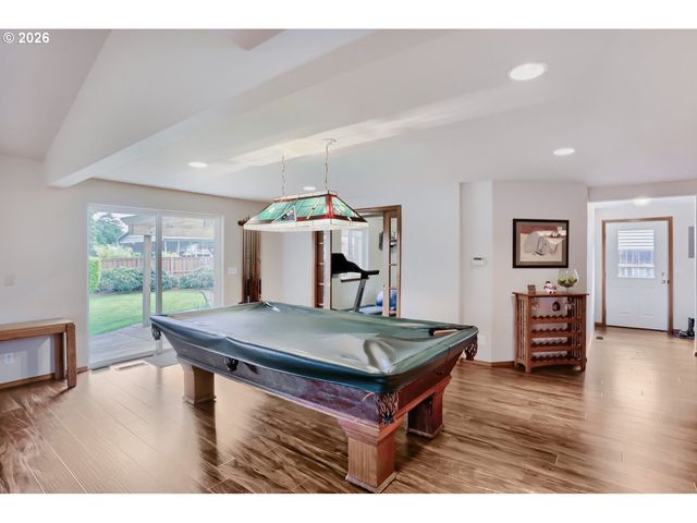34334 Ne HERON MEADOWS Dr, Scappoose, OR 97056