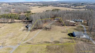 132 Walton Way, Maryville, TN 37801