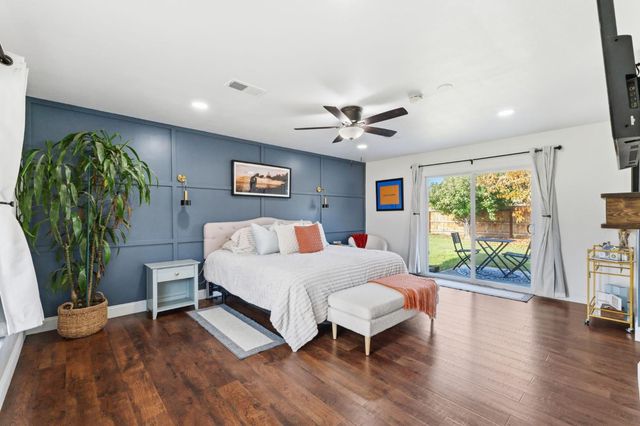 1112 S Sunnyside Avenue, Fresno, CA 93727