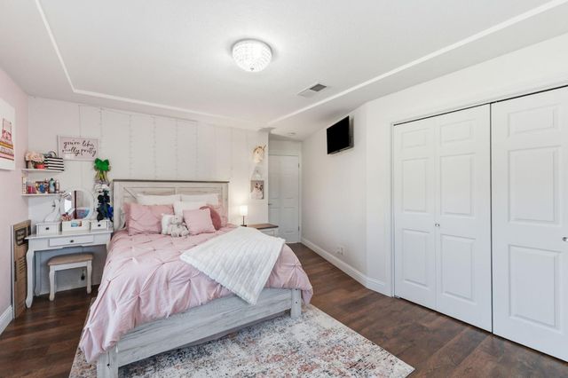 1112 S Sunnyside Avenue, Fresno, CA 93727