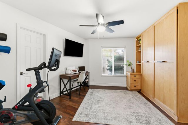 1112 S Sunnyside Avenue, Fresno, CA 93727