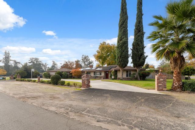 1112 S Sunnyside Avenue, Fresno, CA 93727