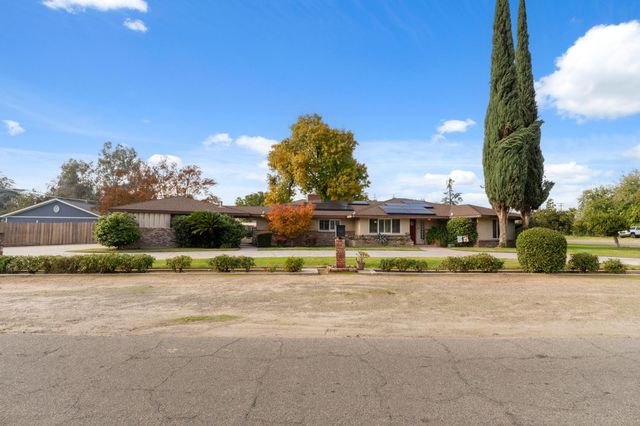 1112 S Sunnyside Avenue, Fresno, CA 93727