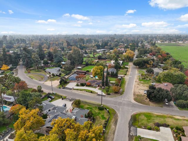 1112 S Sunnyside Avenue, Fresno, CA 93727