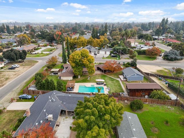 1112 S Sunnyside Avenue, Fresno, CA 93727