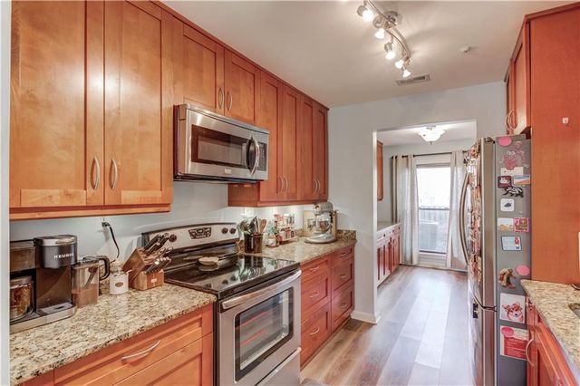 6392 Hawthorne Terrace, Peachtree Corners, GA 30092