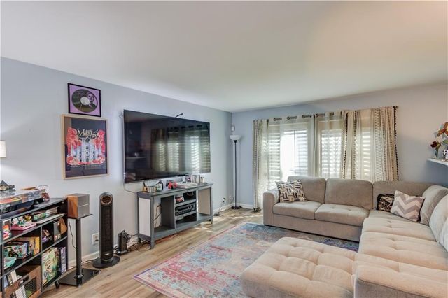 6392 Hawthorne Terrace, Peachtree Corners, GA 30092