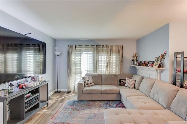 6392 Hawthorne Terrace, Peachtree Corners, GA 30092