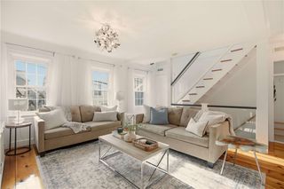 38 Pope Street 2, Newport, RI 02840