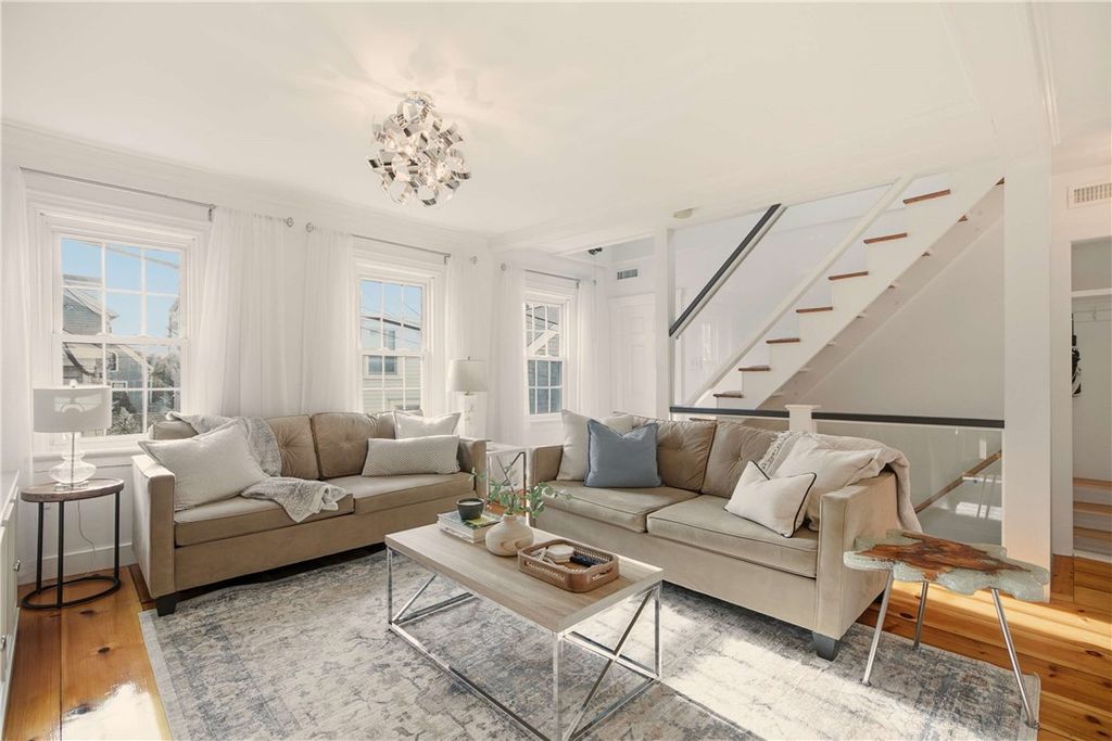 38 Pope Street 2, Newport, RI 02840