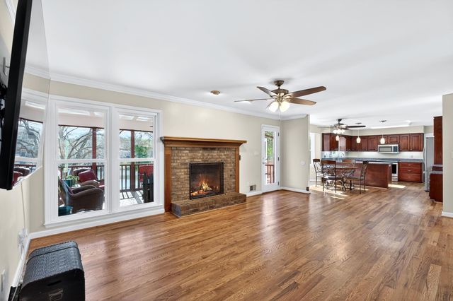 206 W Killarney Lake, Moore, SC 29639