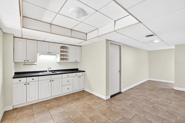 206 W Killarney Lake, Moore, SC 29639