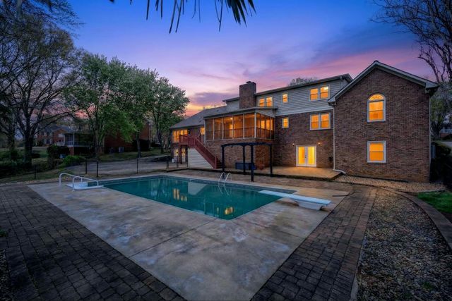 206 W Killarney Lake, Moore, SC 29639