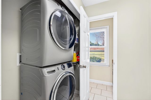 206 W Killarney Lake, Moore, SC 29639