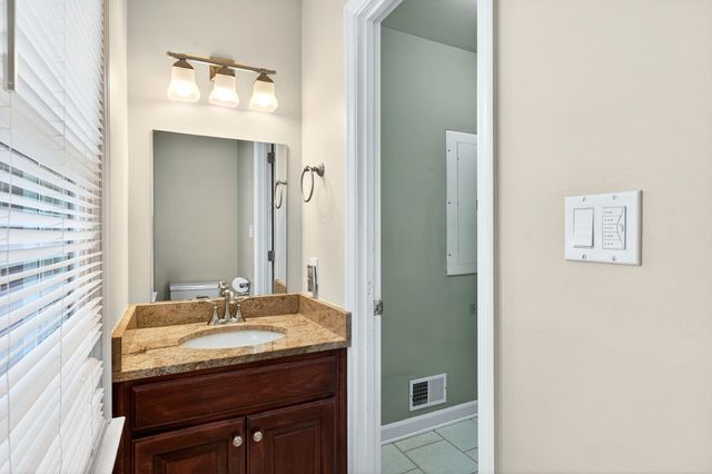 206 W Killarney Lake, Moore, SC 29639