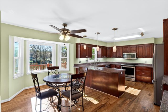 206 W Killarney Lake, Moore, SC 29639