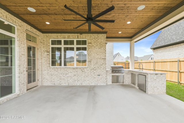 408 Abercrombie Way, Youngsville, LA 70592