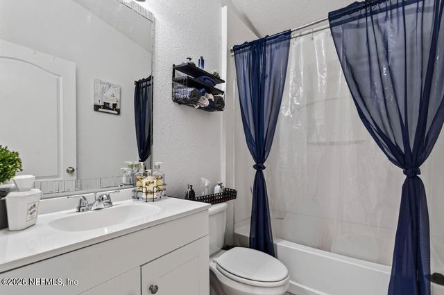 10998 RIVER FALLS Drive, Jacksonville, FL 32219