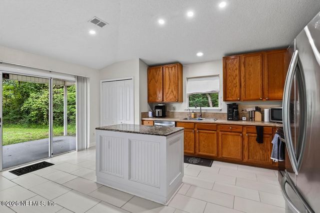10998 RIVER FALLS Drive, Jacksonville, FL 32219