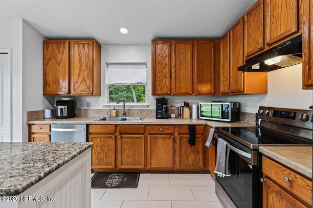 10998 RIVER FALLS Drive, Jacksonville, FL 32219