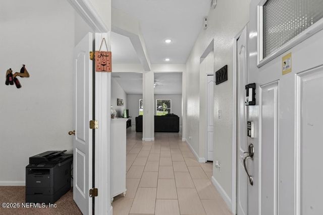 10998 RIVER FALLS Drive, Jacksonville, FL 32219