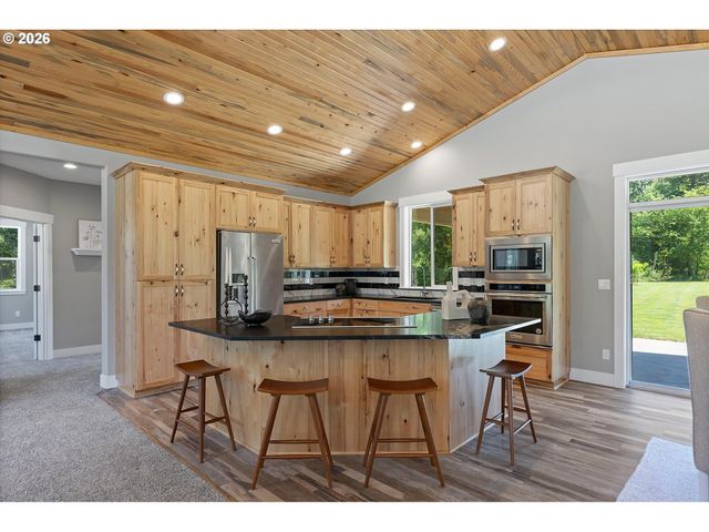 19261 S MUNSON Rd, Molalla, OR 97038