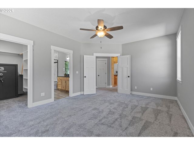 19261 S MUNSON Rd, Molalla, OR 97038