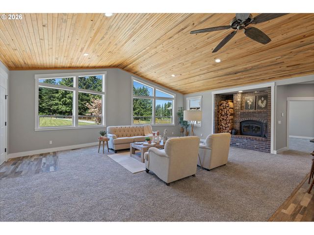 19261 S MUNSON Rd, Molalla, OR 97038