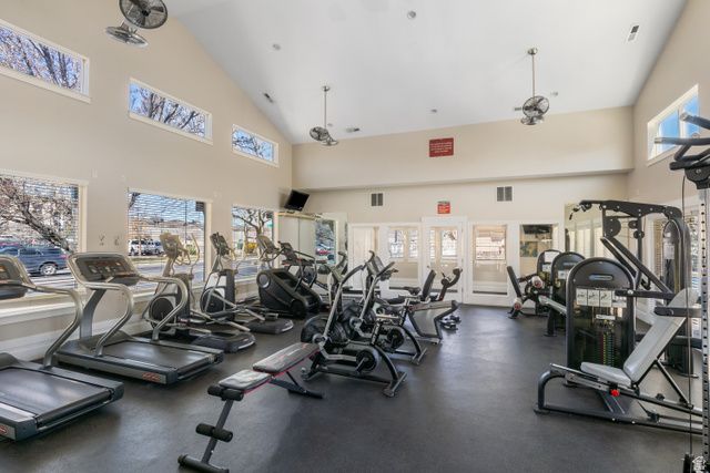 3708 W PERIWINKLE DR, South Jordan, UT 84095