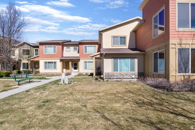 3708 W PERIWINKLE DR, South Jordan, UT 84095