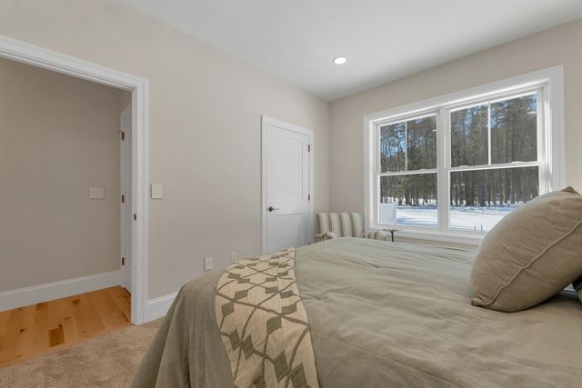 148 County Road, Amherst, NH 03055