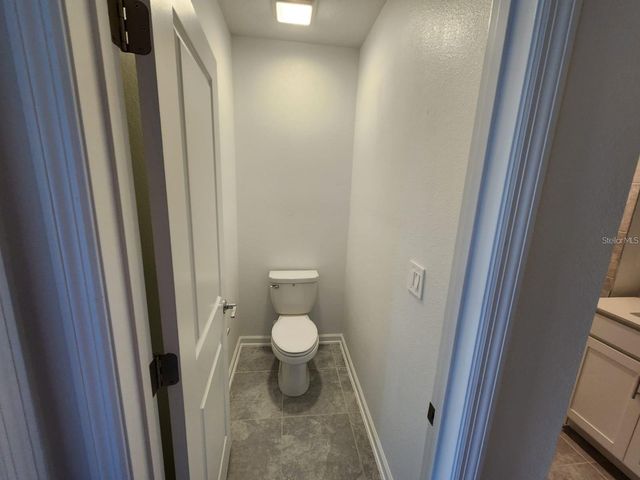 2713 RUNNERS CIRCLE, Clermont, FL 34714