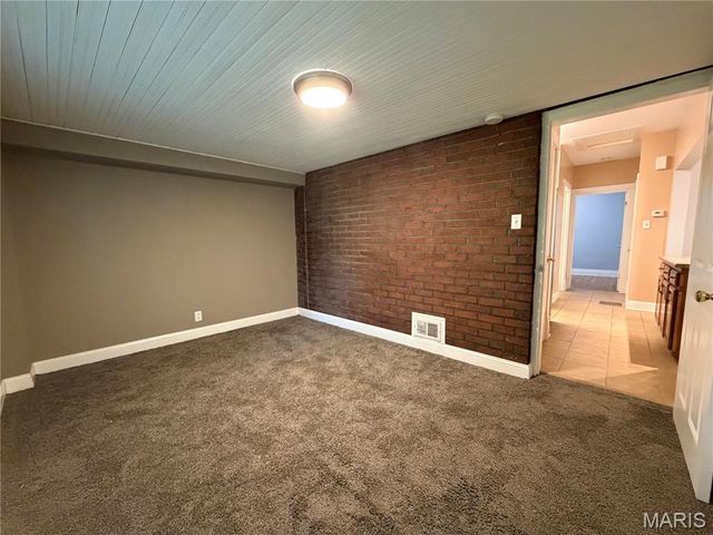 10315 Maddox Place, Overland, MO 63114