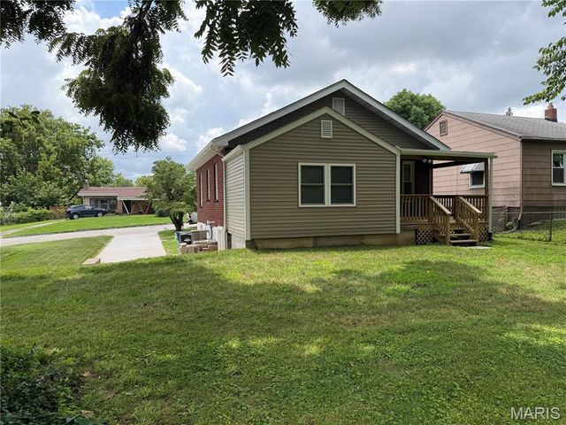 10315 Maddox Place, Overland, MO 63114