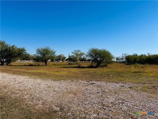 4309 Hanselman Road, Victoria, TX 77901