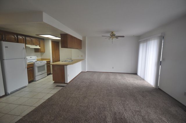 825 Mission Sierra Court, Redding, CA 96003