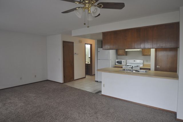 825 Mission Sierra Court, Redding, CA 96003